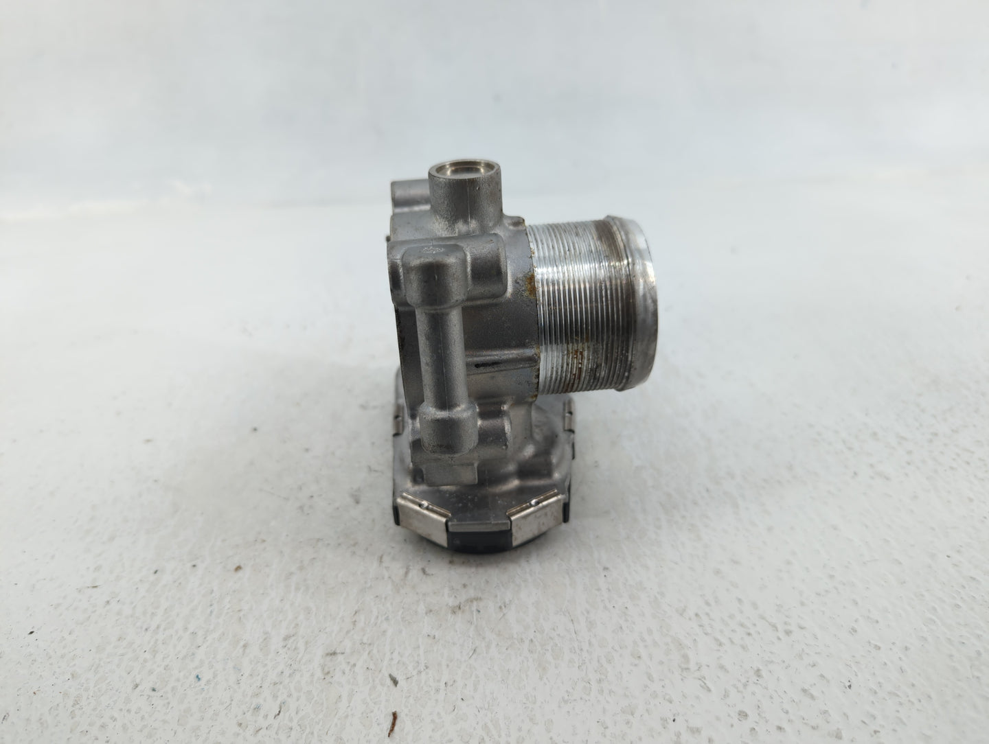 2012-2019 Chevrolet Sonic Throttle Body P/N:55565489 Fits Fits 2011 2012 2013 2014 2015 2016 2017 2018 2019 2020 2021 OEM Us