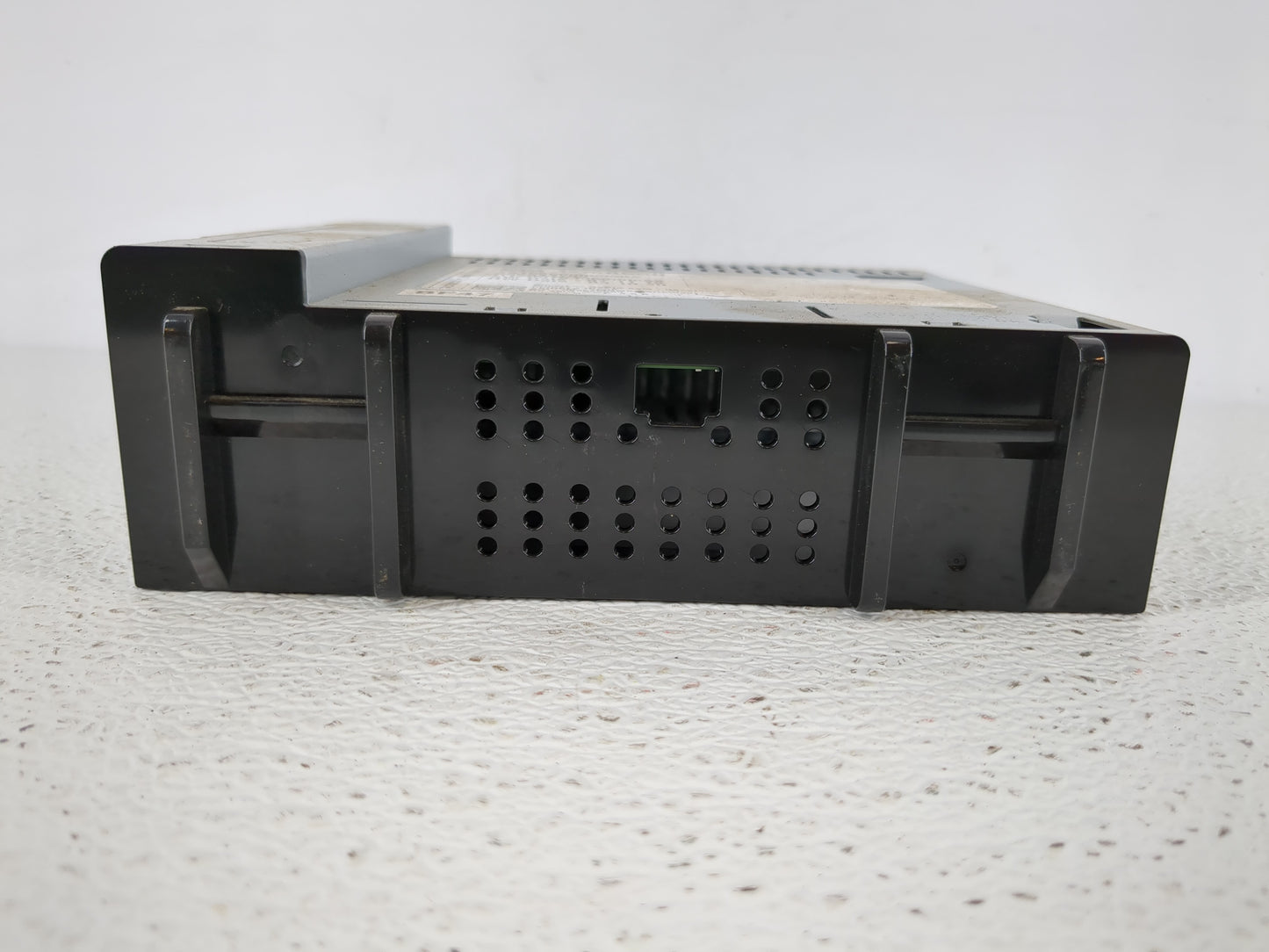 2020-2022 Chevrolet Spark Radio AM FM Cd Player Receiver Replacement P/N:42756550 Fits Fits 2020 2021 2022 OEM Used Auto Par