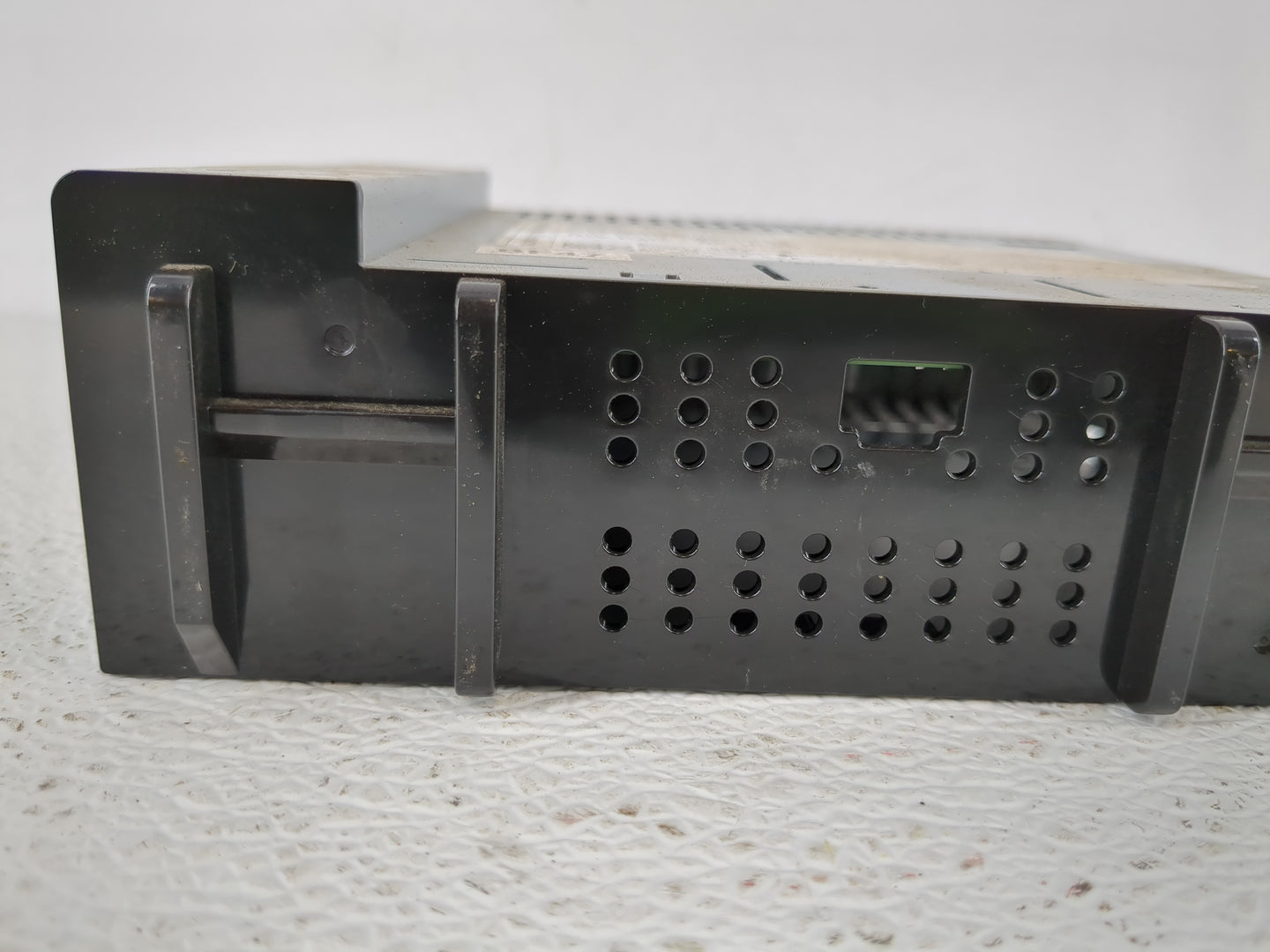 2020-2022 Chevrolet Spark Radio AM FM Cd Player Receiver Replacement P/N:42756550 Fits Fits 2020 2021 2022 OEM Used Auto Par