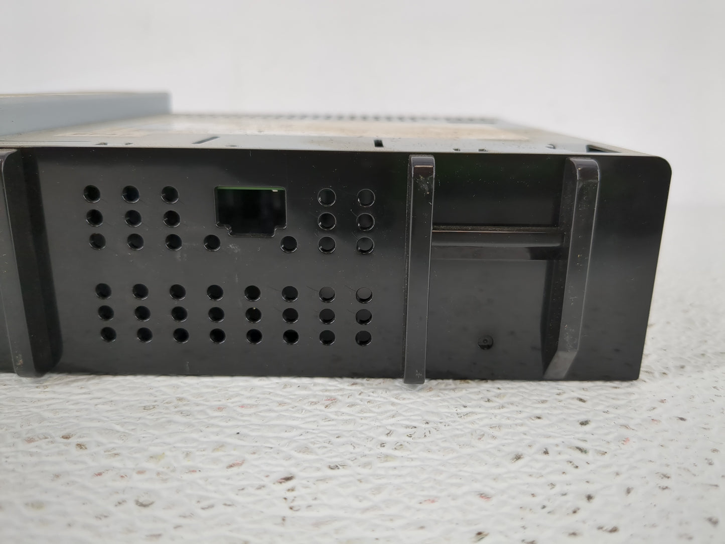 2020-2022 Chevrolet Spark Radio AM FM Cd Player Receiver Replacement P/N:42756550 Fits Fits 2020 2021 2022 OEM Used Auto Par