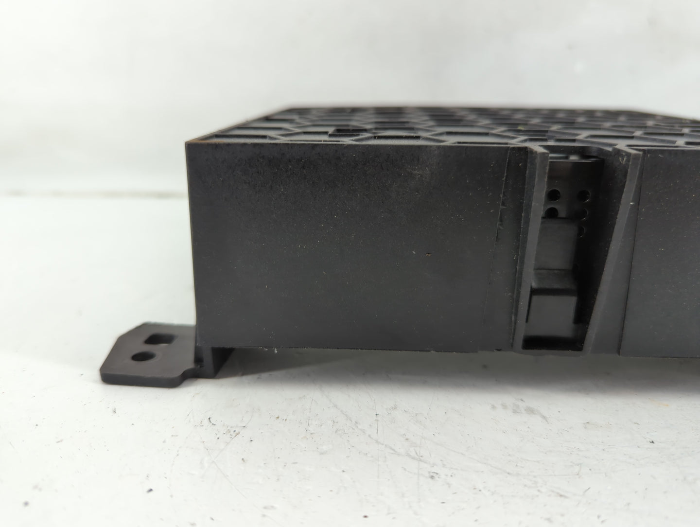 2020-2022 Chevrolet Spark Radio AM FM Cd Player Receiver Replacement P/N:42724500 Fits Fits 2020 2021 2022 OEM Used Auto Par