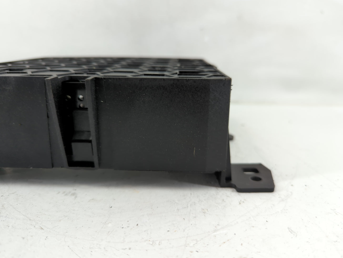 2020-2022 Chevrolet Spark Radio AM FM Cd Player Receiver Replacement P/N:42724500 Fits Fits 2020 2021 2022 OEM Used Auto Par