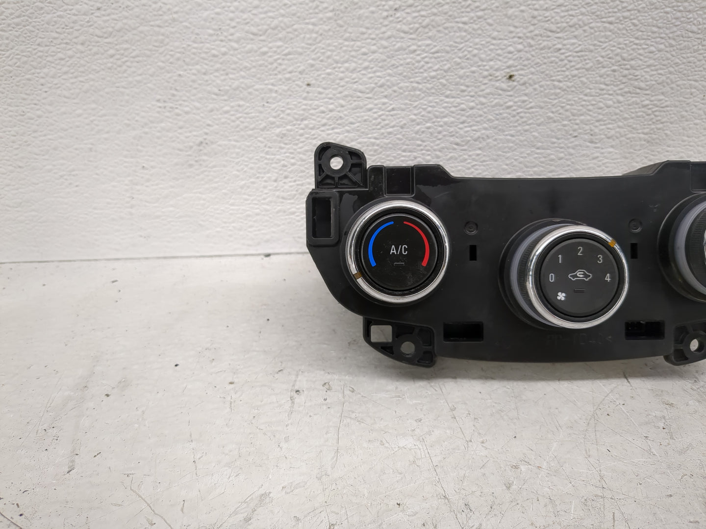 2019-2022 Chevrolet Spark Climate Control Module Temperature AC/Heater Replacement P/N:42620151 Fits Fits 2019 2020 2021 202
