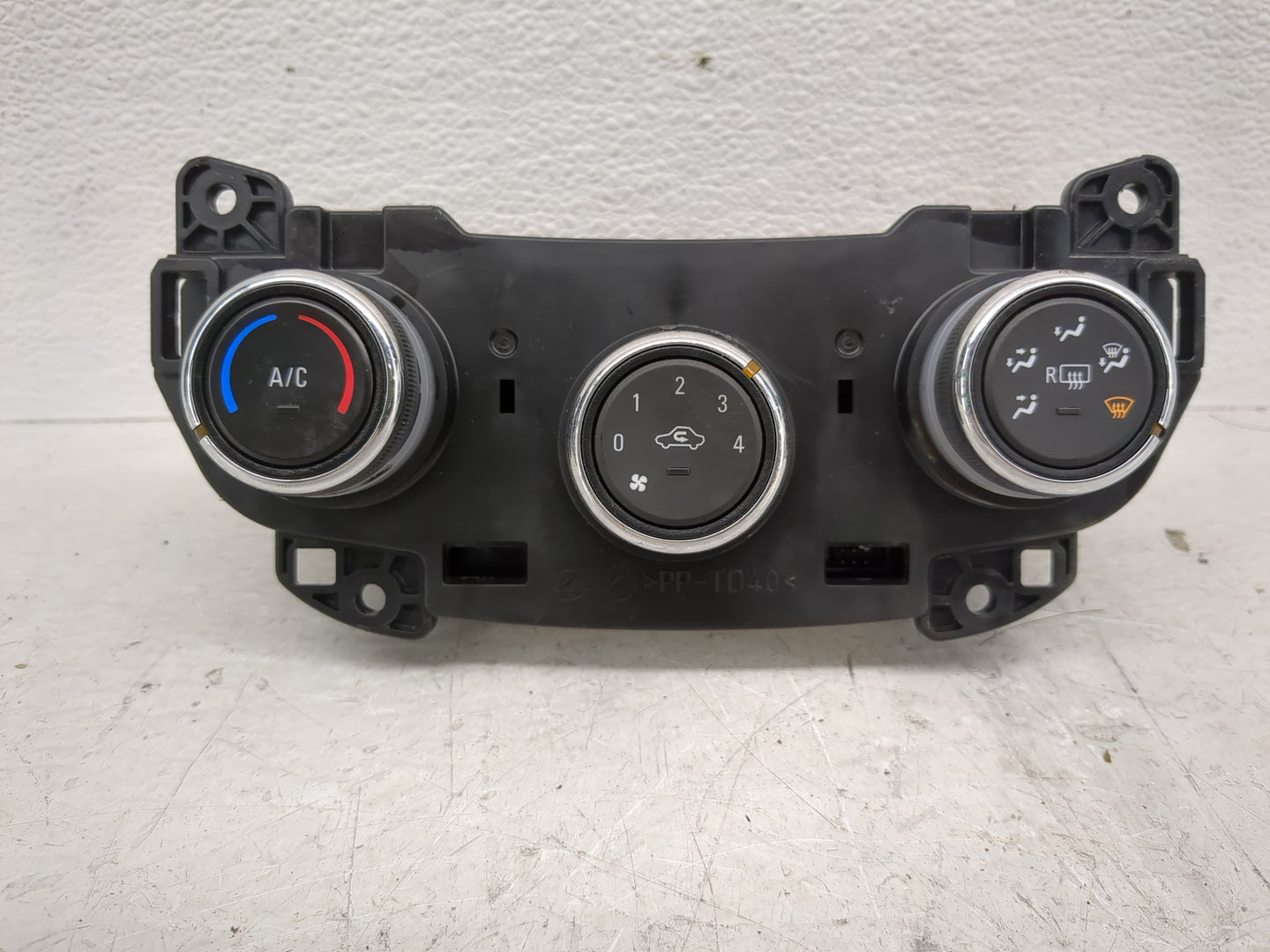 2019-2022 Chevrolet Spark Climate Control Module Temperature AC/Heater Replacement P/N:42620151 Fits Fits 2019 2020 2021 202