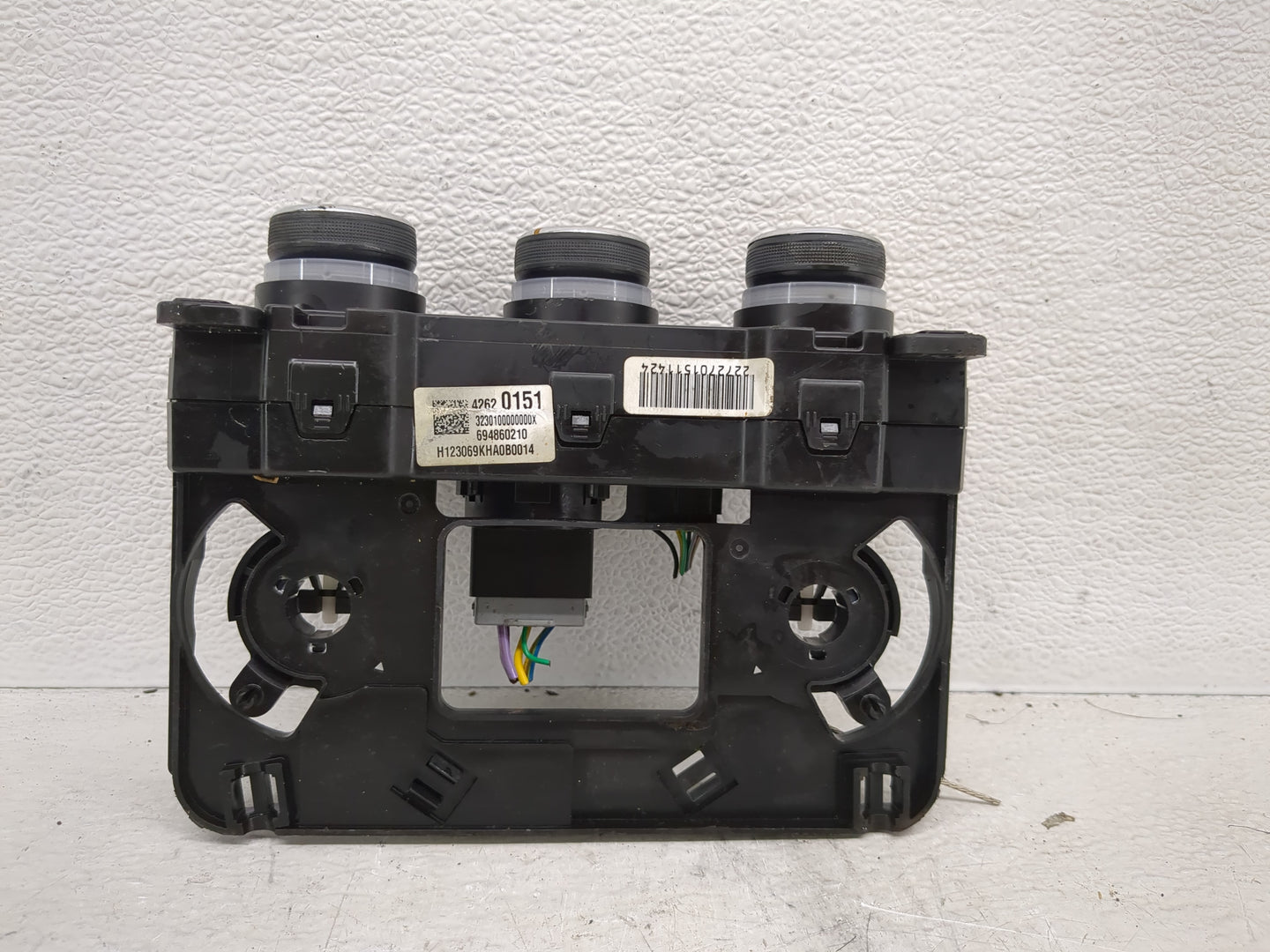 2019-2022 Chevrolet Spark Climate Control Module Temperature AC/Heater Replacement P/N:42620151 Fits Fits 2019 2020 2021 202