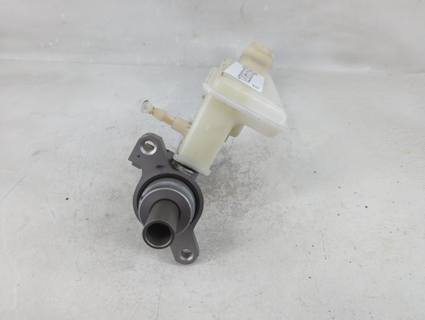 2016-2022 Chevrolet Spark Brake Master Cylinder - Oemusedautoparts1.com