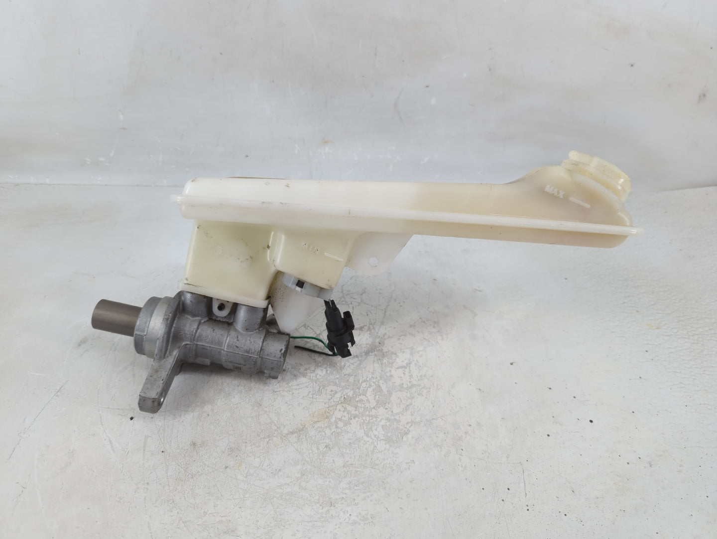 2016-2022 Chevrolet Spark Brake Master Cylinder - Oemusedautoparts1.com