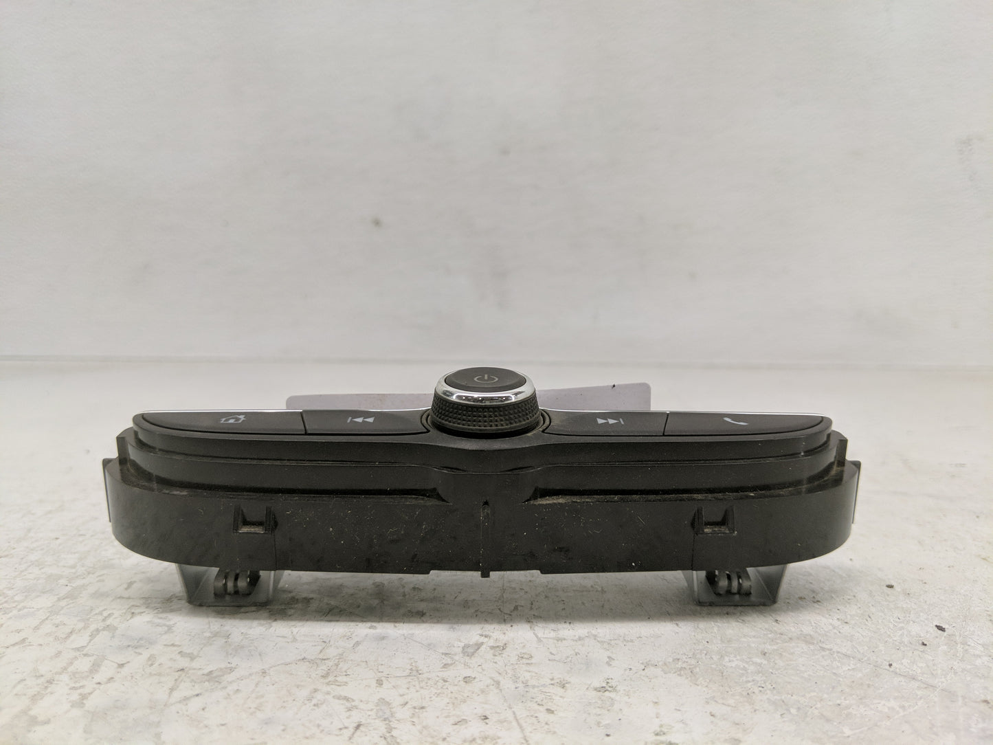 2020-2022 Chevrolet Spark Radio AM FM Cd Player Receiver Replacement P/N:42639310 Fits Fits 2020 2021 2022 OEM Used Auto Par