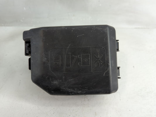 2020-2021 Chevrolet Spark Fusebox Fuse Box Panel Relay Module P/N:42702558 Fits Fits 2020 2021 OEM Used Auto Parts - Oemused