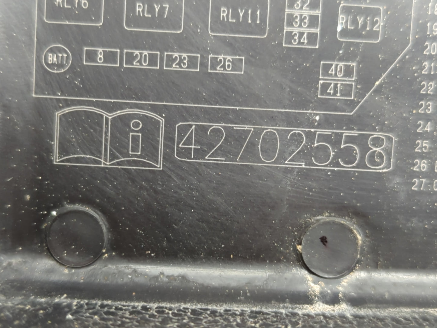 2020-2021 Chevrolet Spark Fusebox Fuse Box Panel Relay Module P/N:42702558 Fits Fits 2020 2021 OEM Used Auto Parts - Oemused