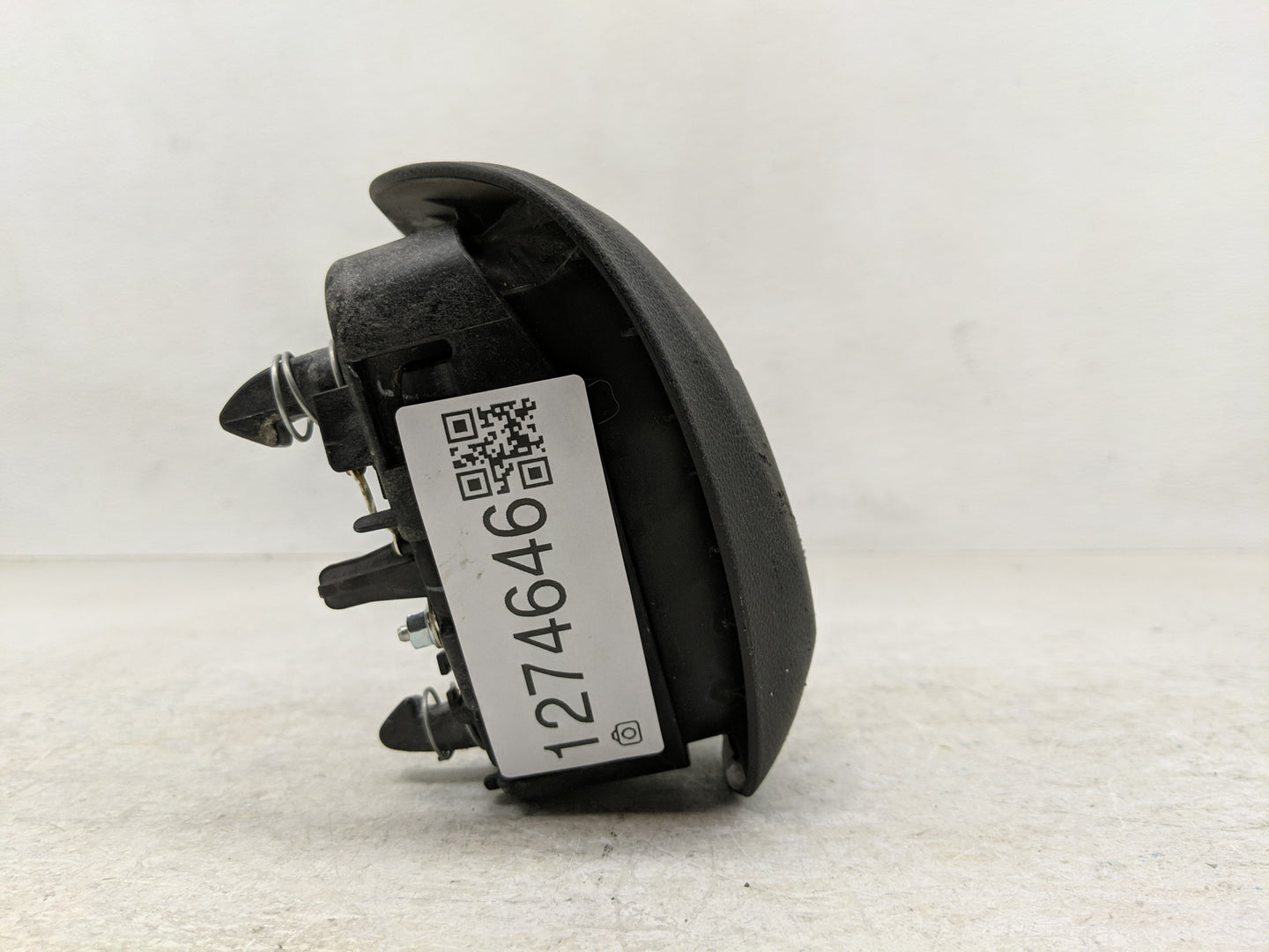2017-2022 Chevrolet Spark Air Bag Driver Left Steering Wheel Mounted Fits Fits 2017 2018 2019 2020 2021 2022 OEM Used Auto P