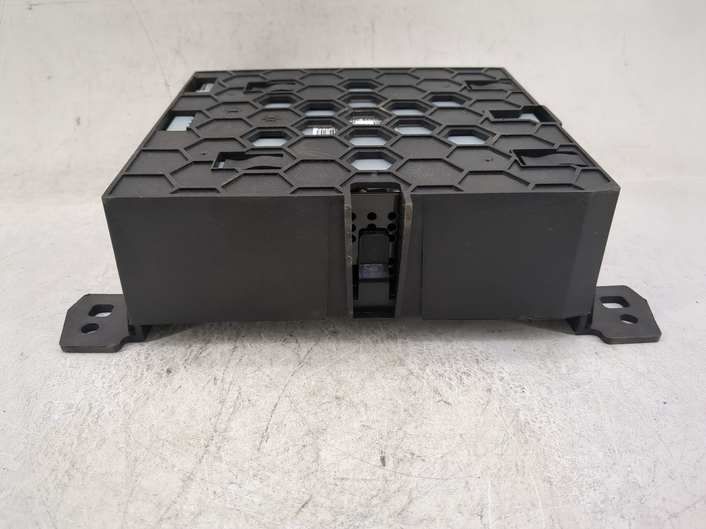 2020-2022 Chevrolet Spark Radio AM FM Cd Player Receiver Replacement P/N:42724501 Fits Fits 2020 2021 2022 OEM Used Auto Par