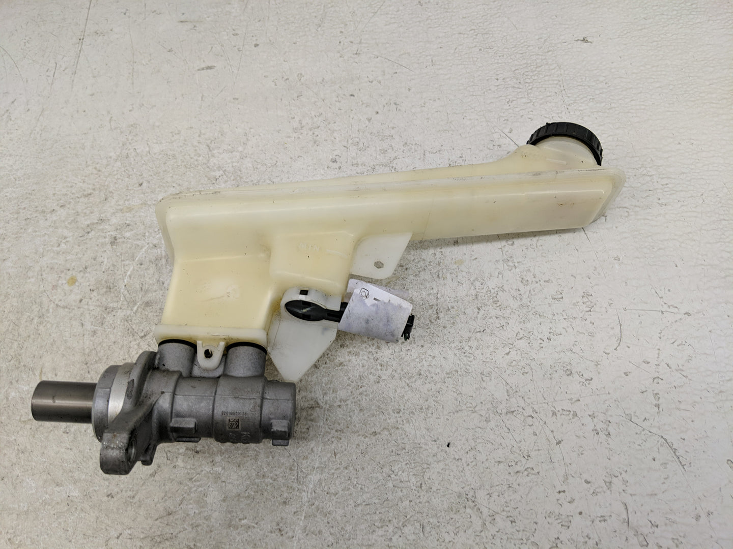 2016-2022 Chevrolet Spark Brake Master Cylinder - Oemusedautoparts1.com