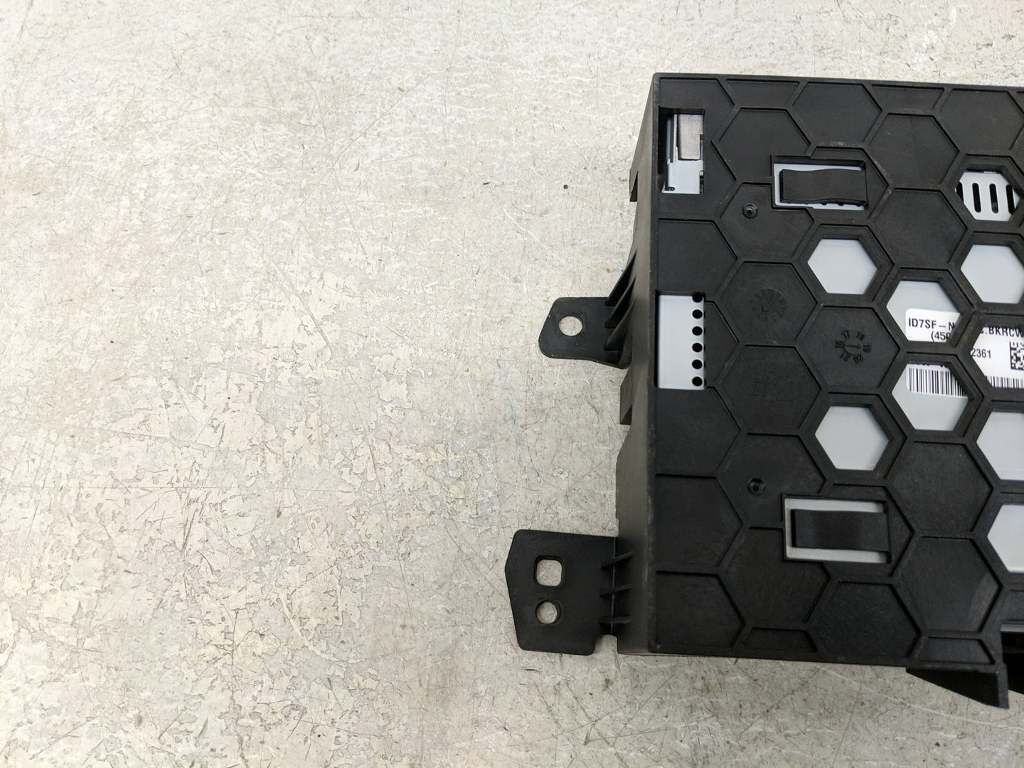 2020-2022 Chevrolet Spark Radio AM FM Cd Player Receiver Replacement P/N:42724500 Fits Fits 2020 2021 2022 OEM Used Auto Par