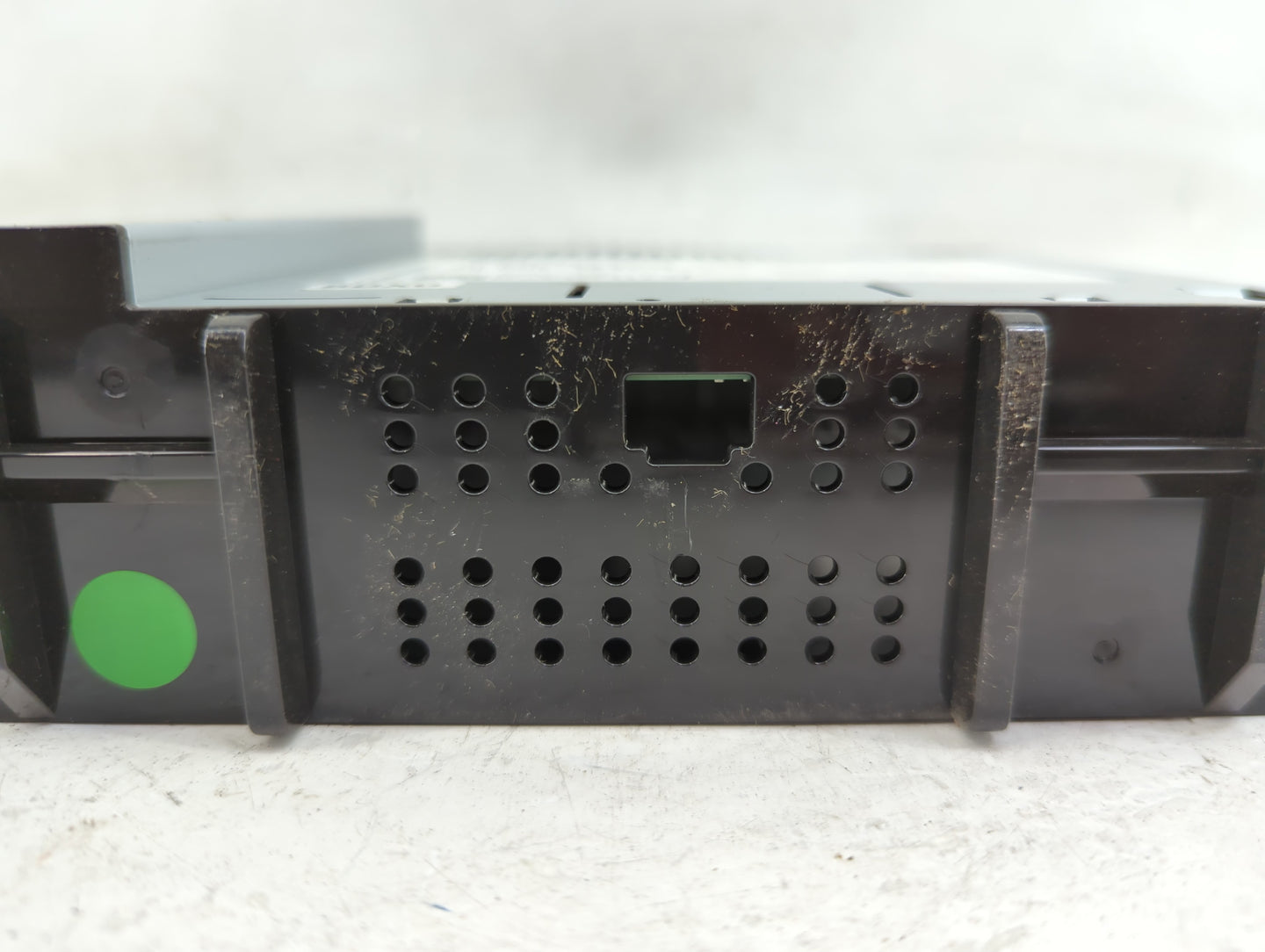 2020-2022 Chevrolet Spark Radio AM FM Cd Player Receiver Replacement P/N:42724500 555343750 Fits Fits 2020 2021 2022 OEM Use
