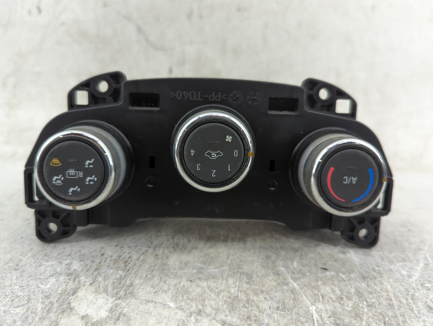 2019-2022 Chevrolet Spark Climate Control Module Temperature AC/Heater Replacement P/N:323010000000X 694060210 Fits OEM Used