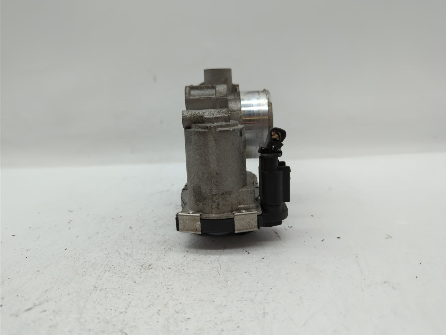 2016-2018 Chevrolet Spark Throttle Body P/N:12673014 Fits Fits 2016 2017 2018 OEM Used Auto Parts - Oemusedautoparts1.com