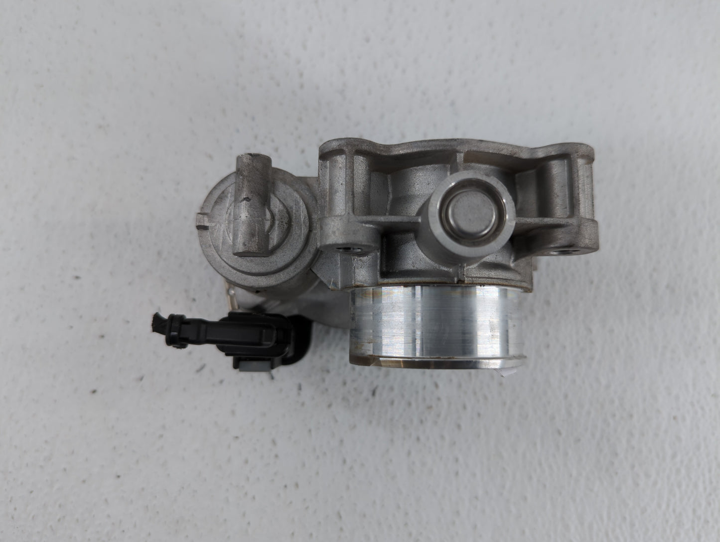 2016-2018 Chevrolet Spark Throttle Body P/N:12673014 Fits Fits 2016 2017 2018 OEM Used Auto Parts - Oemusedautoparts1.com