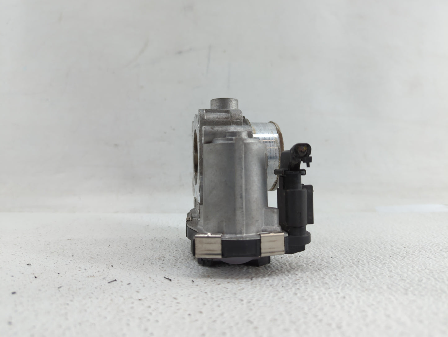 2016-2018 Chevrolet Spark Throttle Body P/N:12673014 Fits Fits 2016 2017 2018 OEM Used Auto Parts - Oemusedautoparts1.com