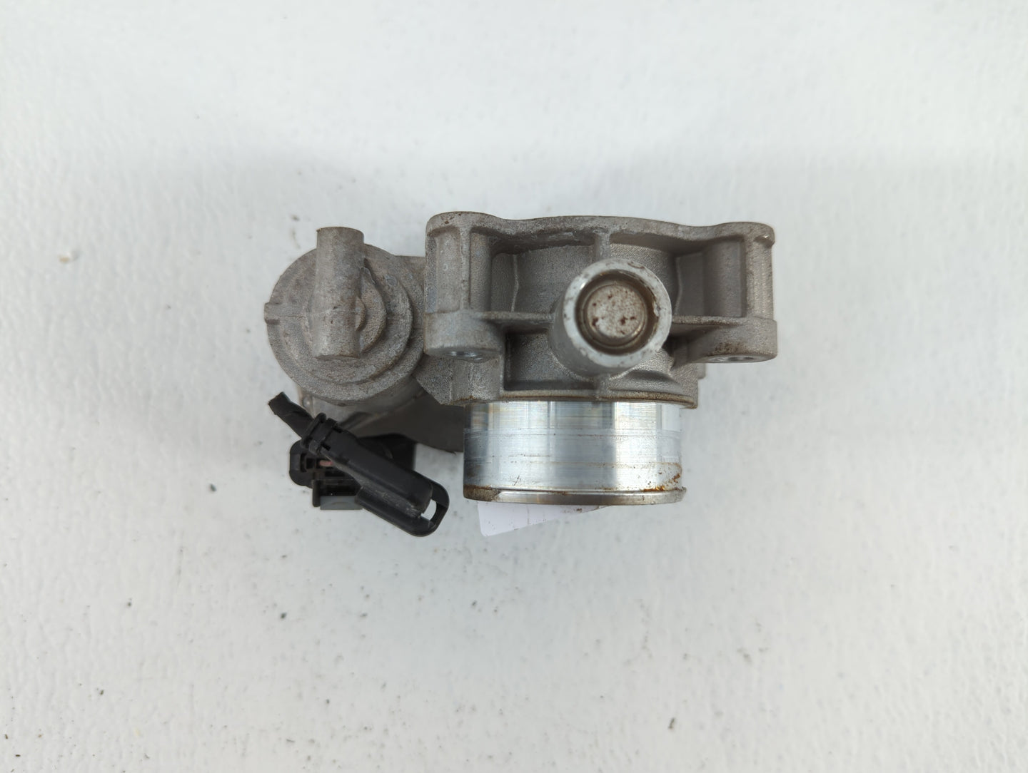 2016-2018 Chevrolet Spark Throttle Body P/N:12673014 Fits Fits 2016 2017 2018 OEM Used Auto Parts - Oemusedautoparts1.com