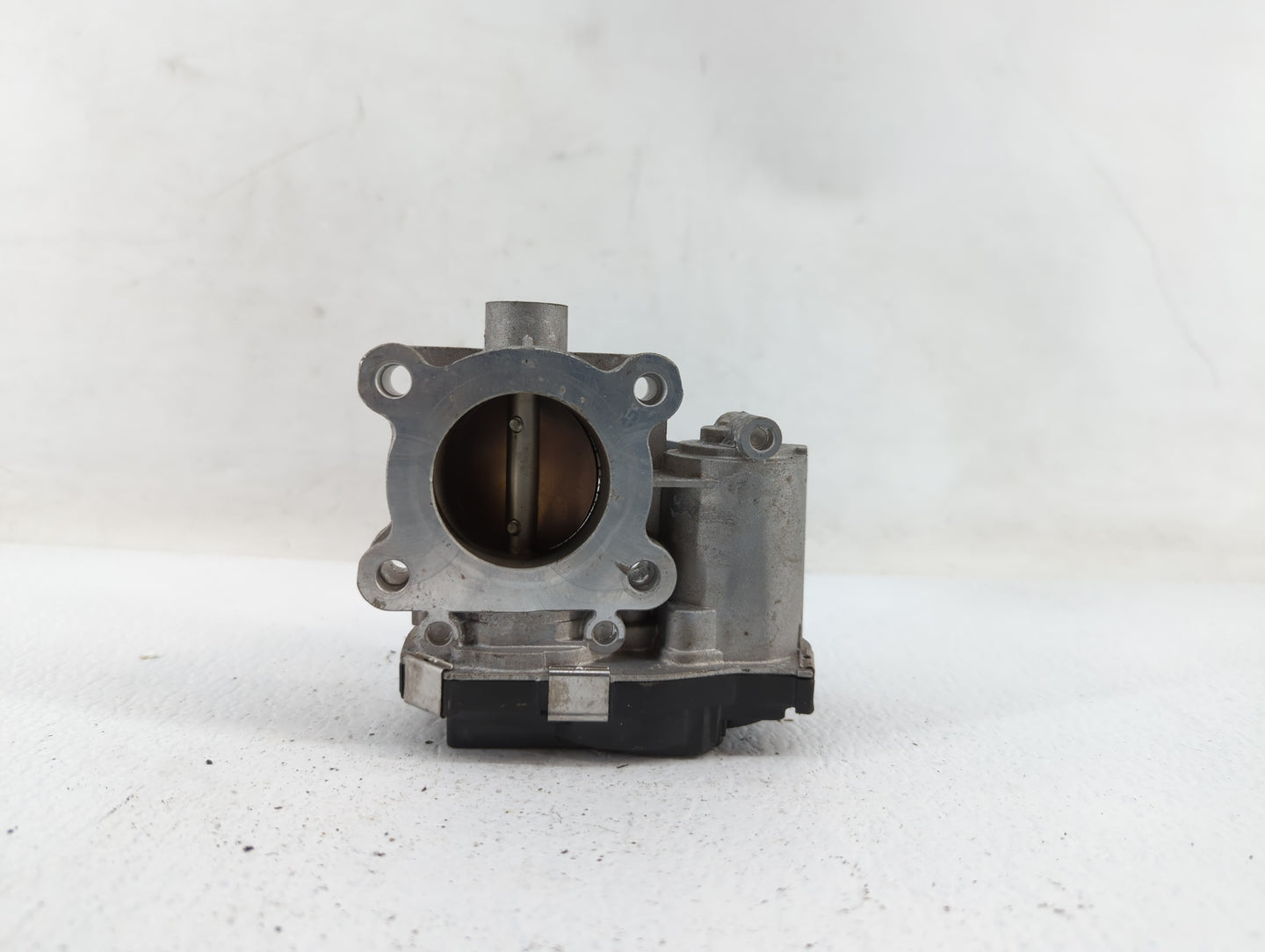 2016-2018 Chevrolet Spark Throttle Body P/N:12673014 Fits Fits 2016 2017 2018 OEM Used Auto Parts - Oemusedautoparts1.com