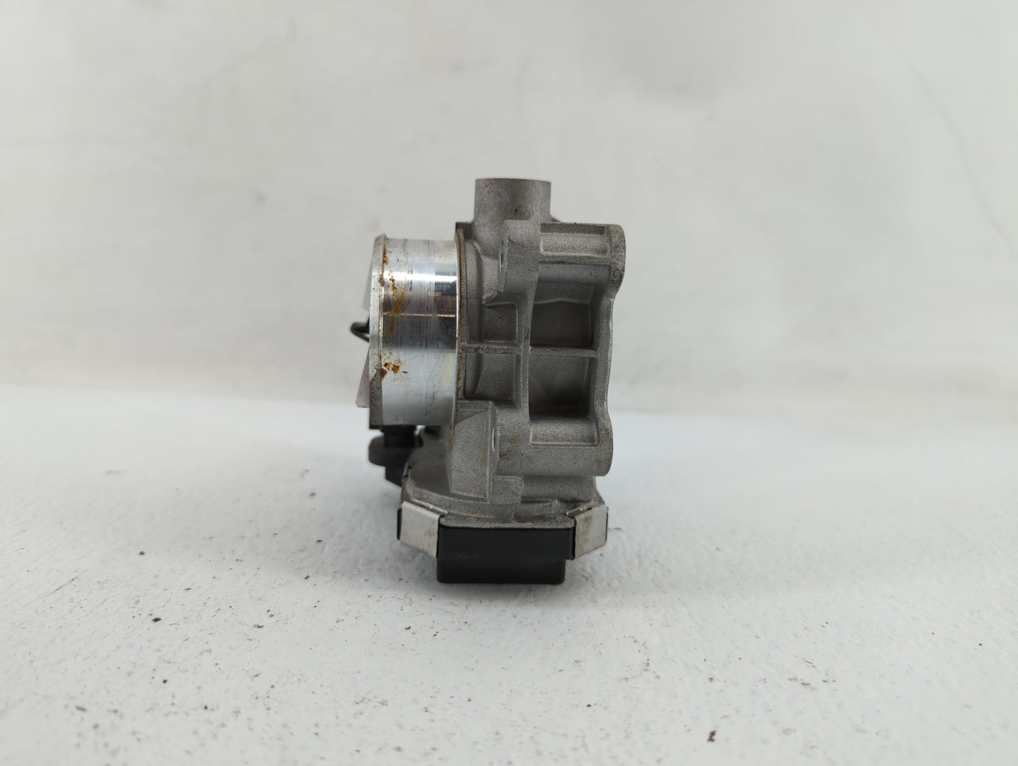 2016-2018 Chevrolet Spark Throttle Body P/N:12673014 Fits Fits 2016 2017 2018 OEM Used Auto Parts - Oemusedautoparts1.com