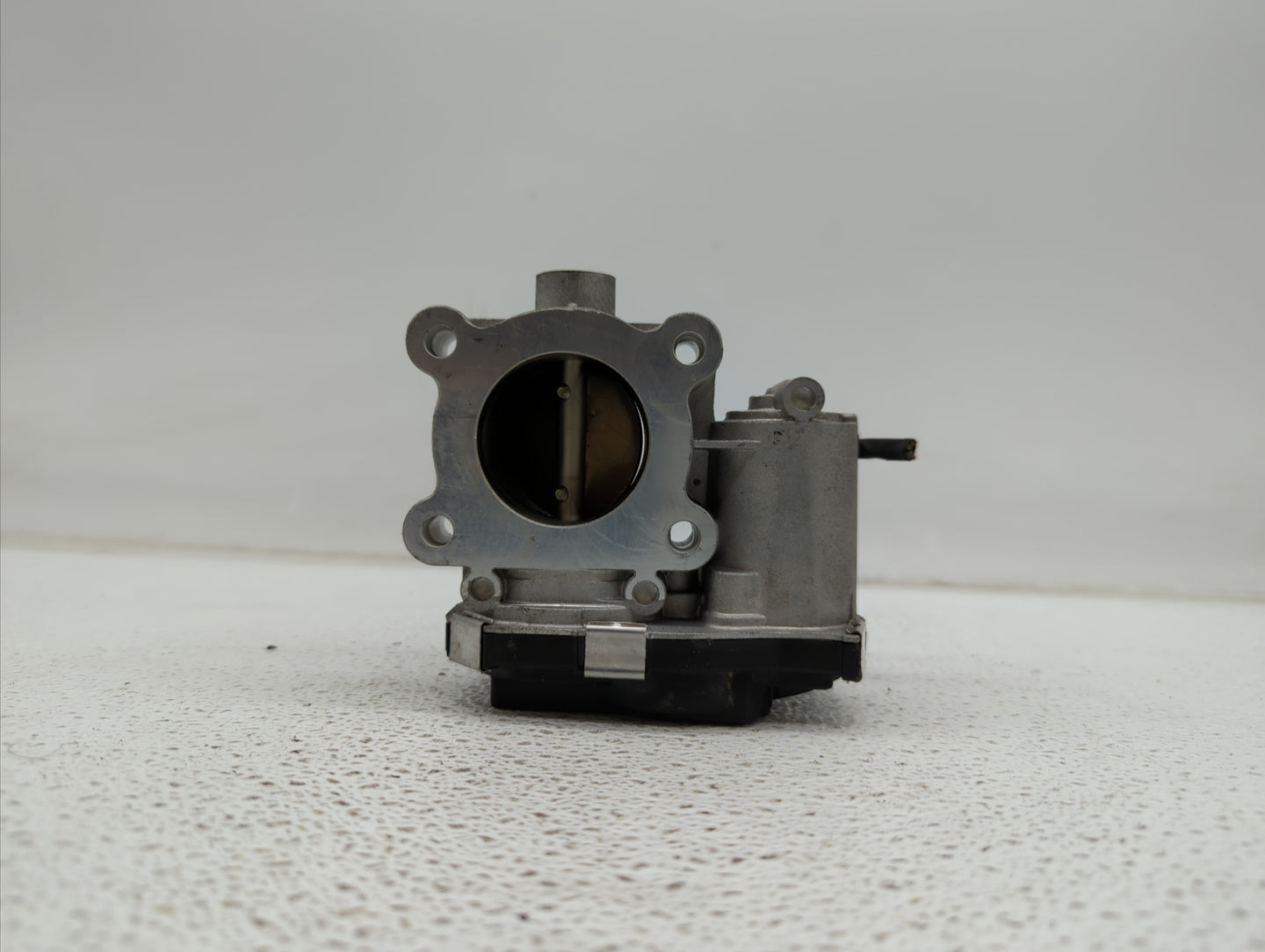 2016-2018 Chevrolet Spark Throttle Body P/N:12673014 Fits Fits 2016 2017 2018 OEM Used Auto Parts - Oemusedautoparts1.com