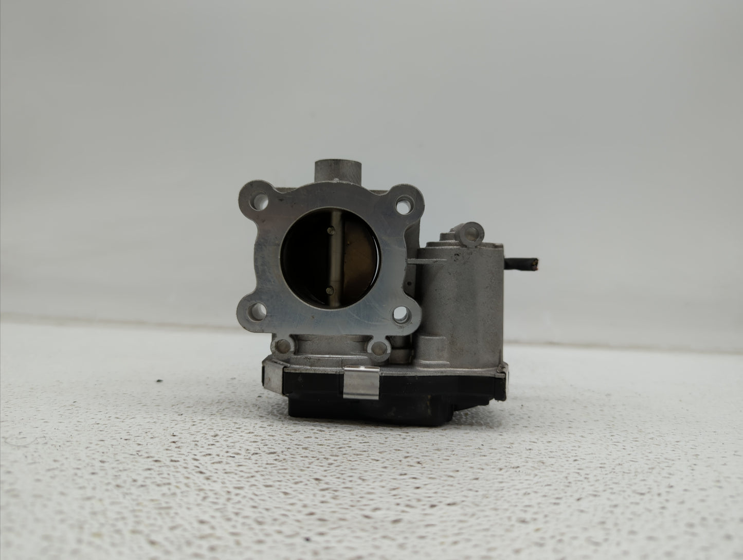 2016-2018 Chevrolet Spark Throttle Body P/N:12673014 Fits Fits 2016 2017 2018 OEM Used Auto Parts - Oemusedautoparts1.com
