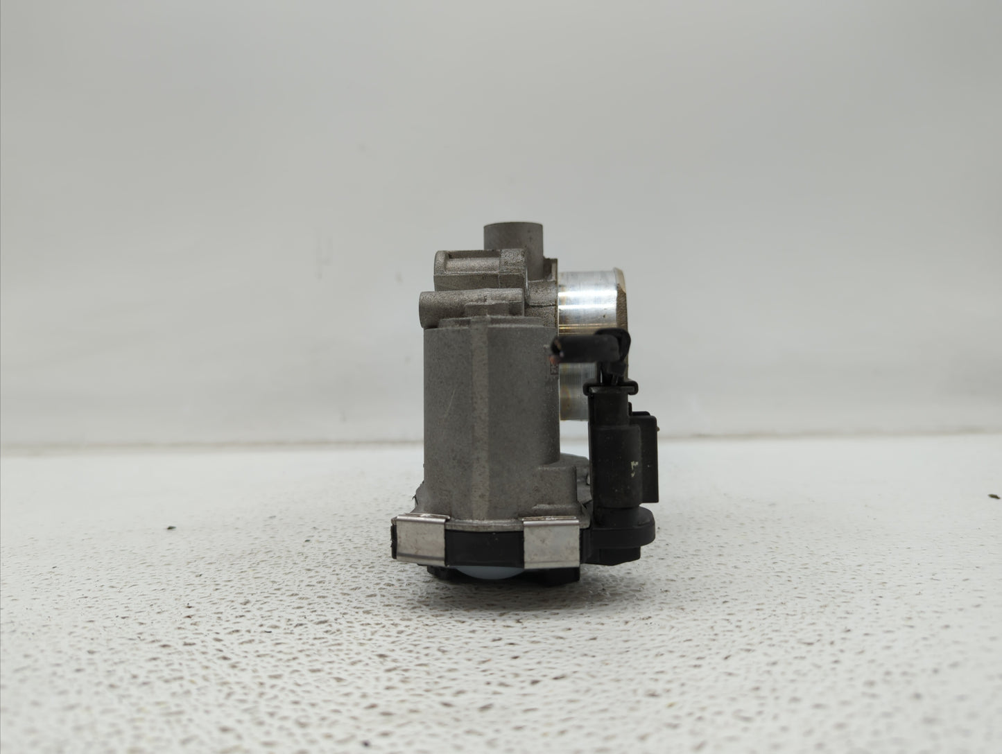 2016-2018 Chevrolet Spark Throttle Body P/N:12673014 Fits Fits 2016 2017 2018 OEM Used Auto Parts - Oemusedautoparts1.com