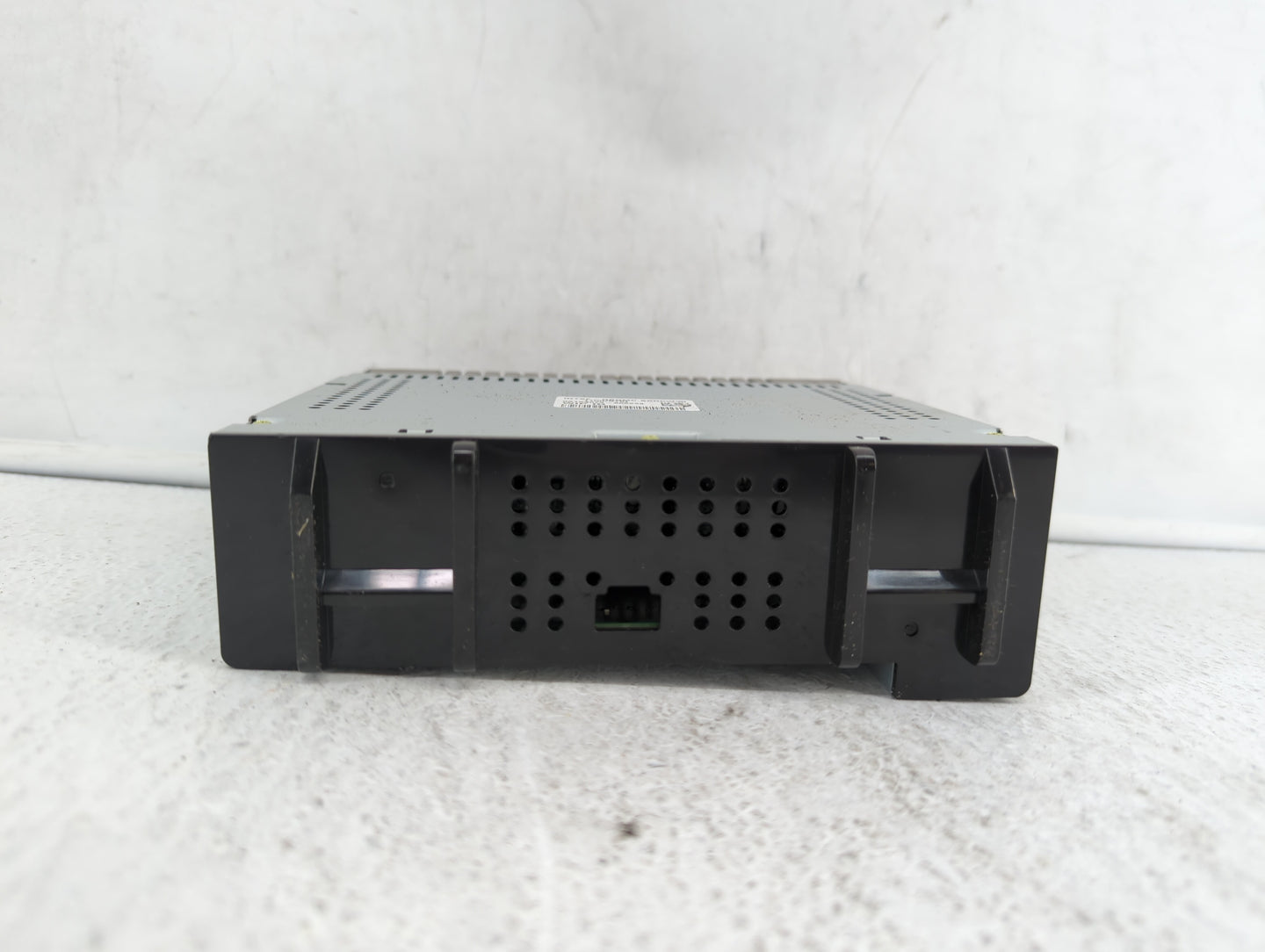 2020 Chevrolet Spark Radio AM FM Cd Player Receiver Replacement P/N:42724500 Fits OEM Used Auto Parts - Oemusedautoparts1.co