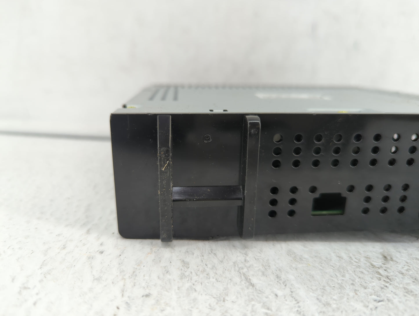2020 Chevrolet Spark Radio AM FM Cd Player Receiver Replacement P/N:42724500 Fits OEM Used Auto Parts - Oemusedautoparts1.co