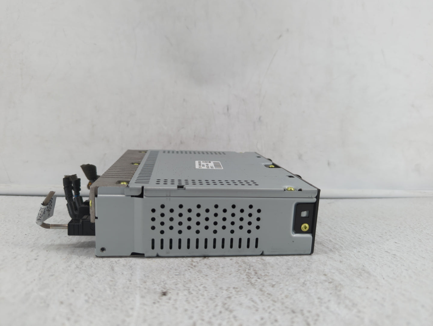 2020 Chevrolet Spark Radio AM FM Cd Player Receiver Replacement P/N:42724500 Fits OEM Used Auto Parts - Oemusedautoparts1.co