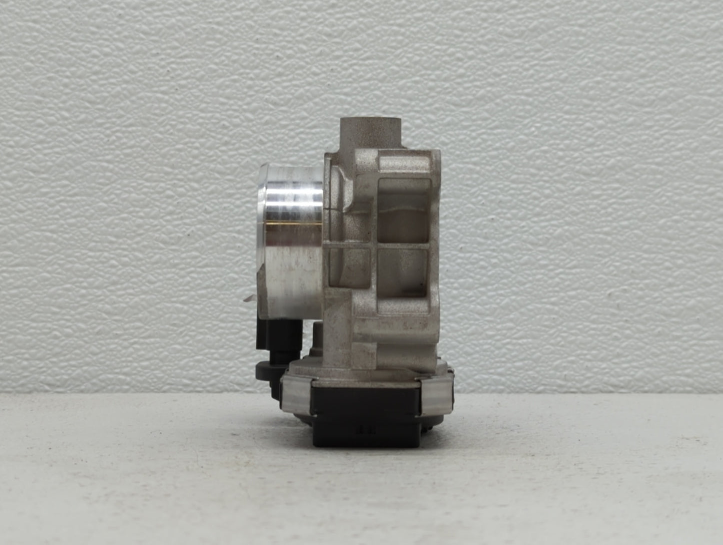 2016-2018 Chevrolet Spark Throttle Body P/N:12673014 Fits Fits 2016 2017 2018 OEM Used Auto Parts - Oemusedautoparts1.com