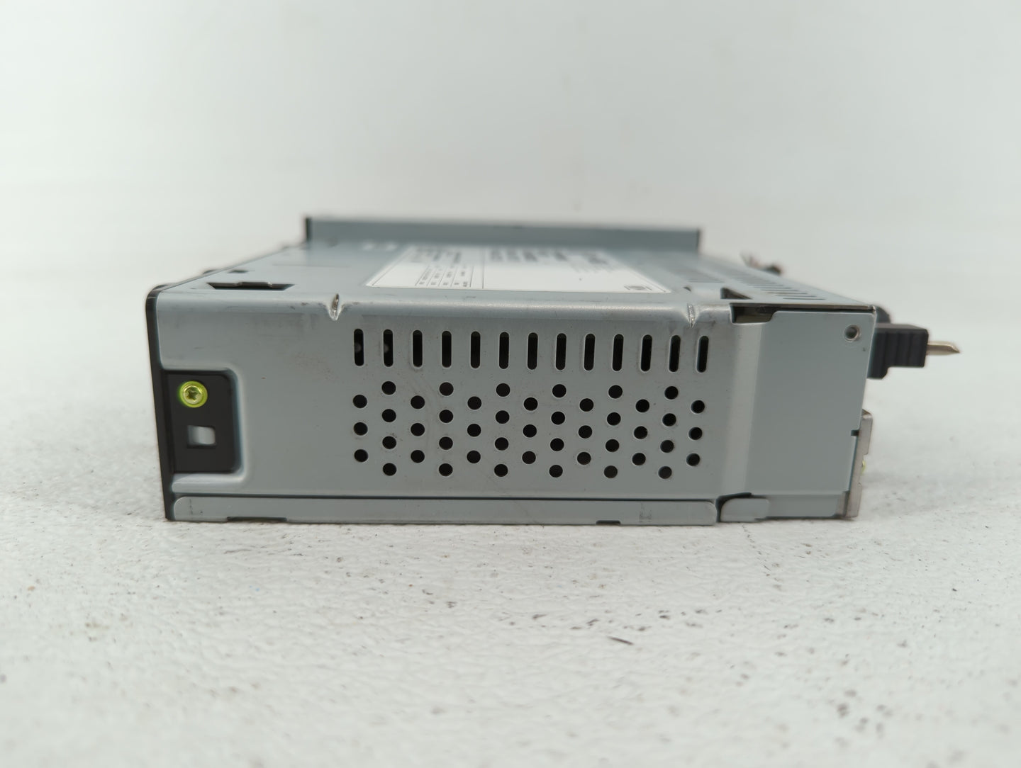 2020 Chevrolet Spark Radio AM FM Cd Player Receiver Replacement P/N:42724500 Fits OEM Used Auto Parts - Oemusedautoparts1.co