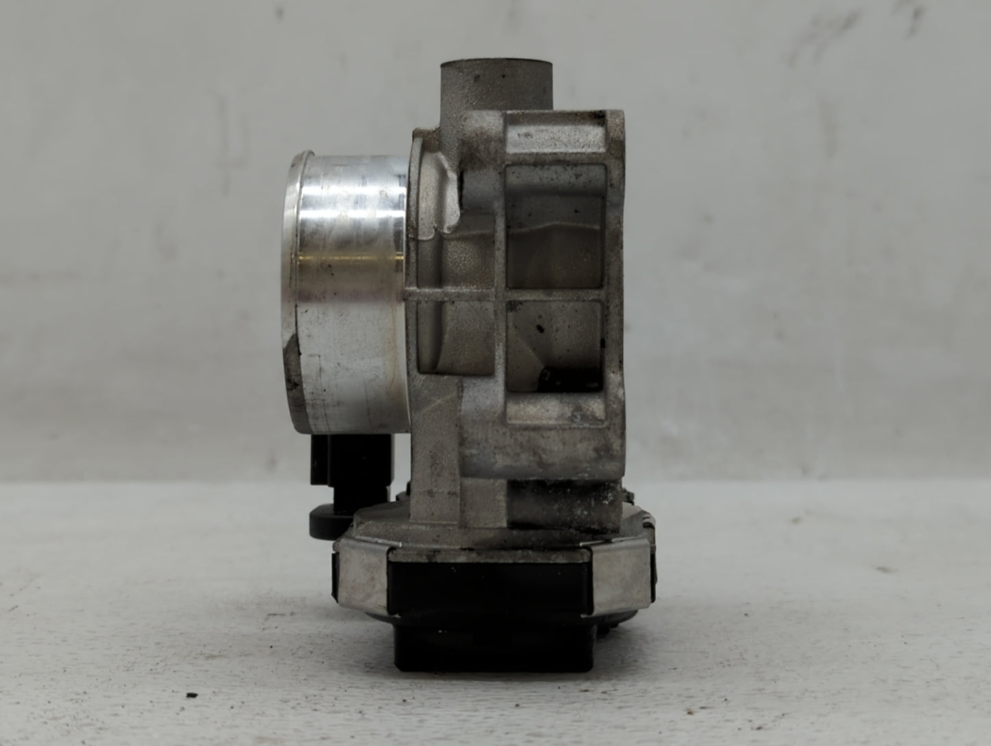 2016-2022 Chevrolet Spark Throttle Body P/N:12673014 Fits Fits 2016 2017 2018 2019 2020 2021 2022 OEM Used Auto Parts - Oemu
