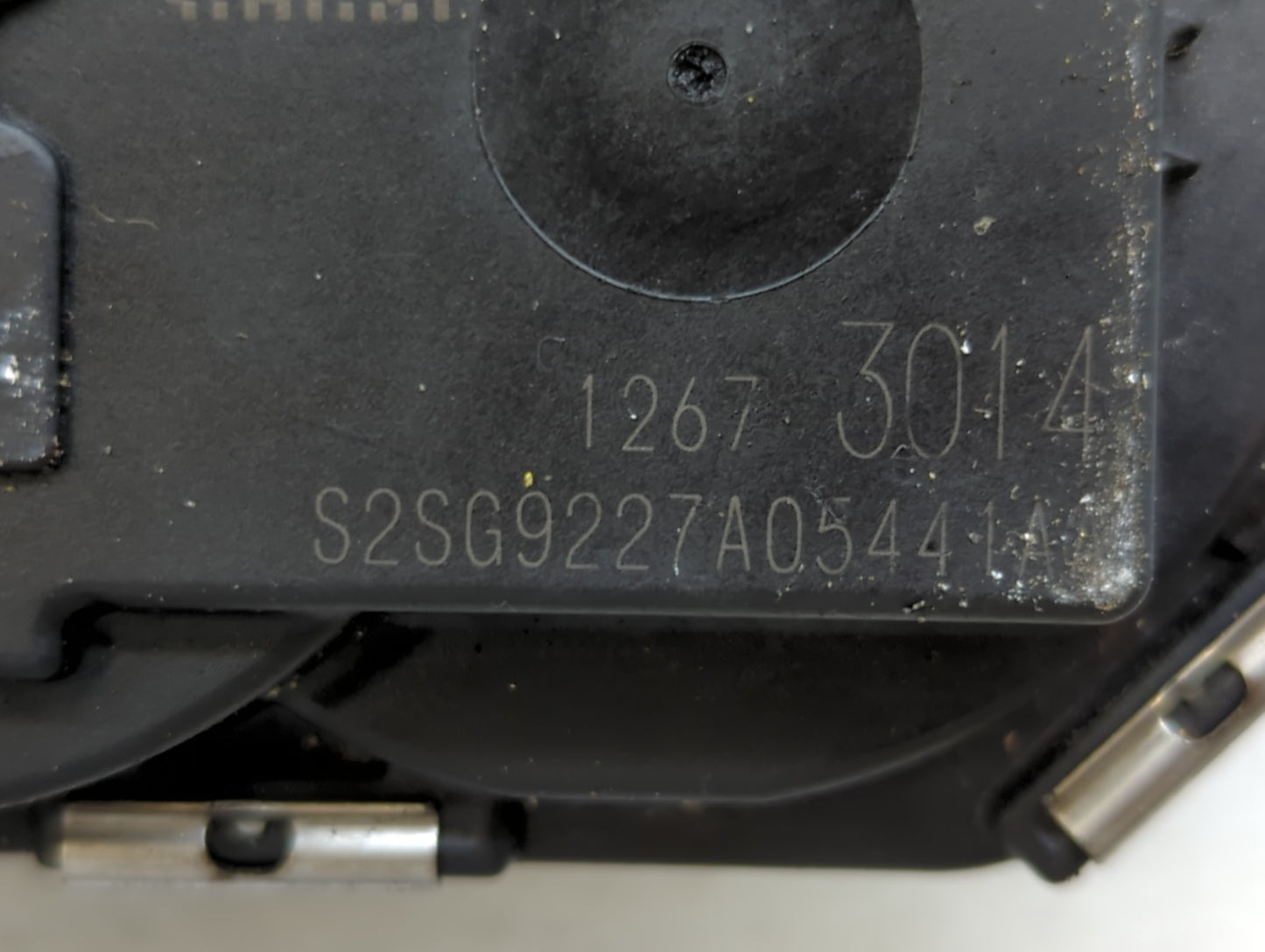 2016-2022 Chevrolet Spark Throttle Body P/N:12673014 Fits Fits 2016 2017 2018 2019 2020 2021 2022 OEM Used Auto Parts - Oemu