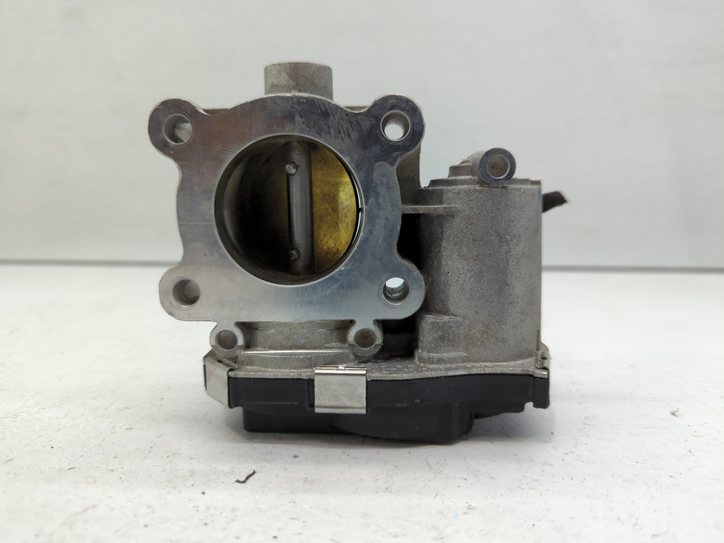2016-2022 Chevrolet Spark Throttle Body P/N:12673014 Fits Fits 2016 2017 2018 2019 2020 2021 2022 OEM Used Auto Parts - Oemu