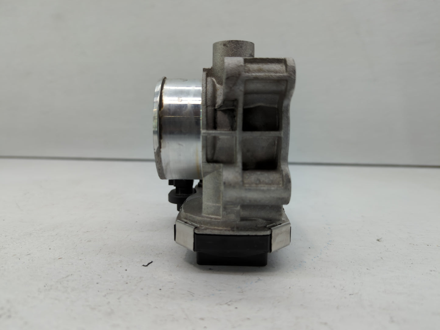 2016-2022 Chevrolet Spark Throttle Body P/N:12673014 Fits Fits 2016 2017 2018 2019 2020 2021 2022 OEM Used Auto Parts - Oemu