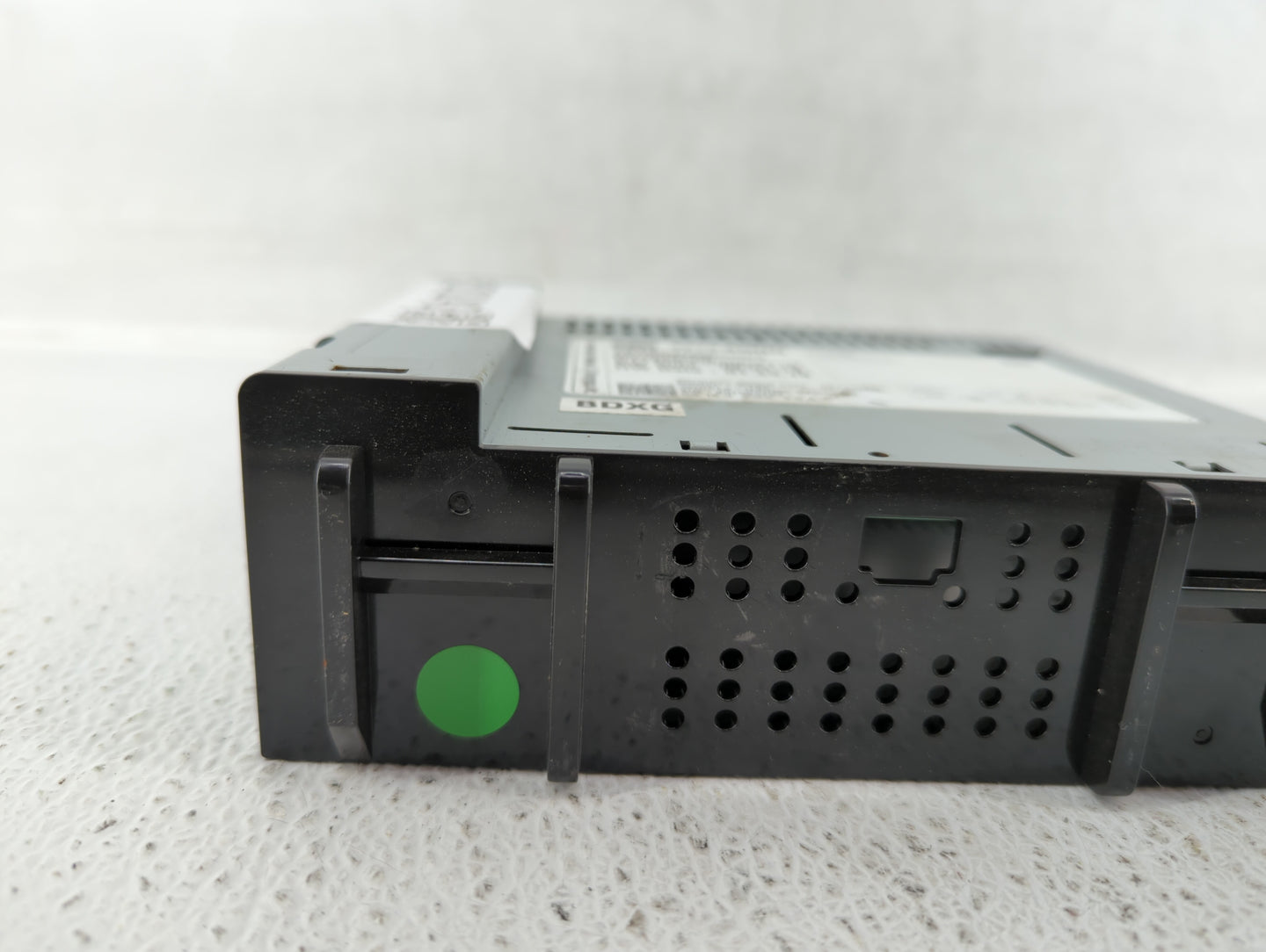 2020-2022 Chevrolet Spark Am Fm Cd Player Radio Receiver - Oemusedautoparts1.com