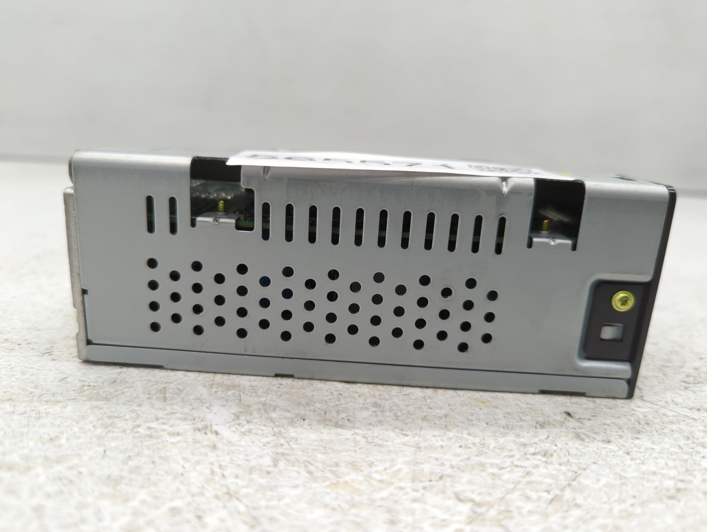 2020-2022 Chevrolet Spark Radio AM FM Cd Player Receiver Replacement P/N:42724500 Fits Fits 2020 2021 2022 OEM Used Auto Par
