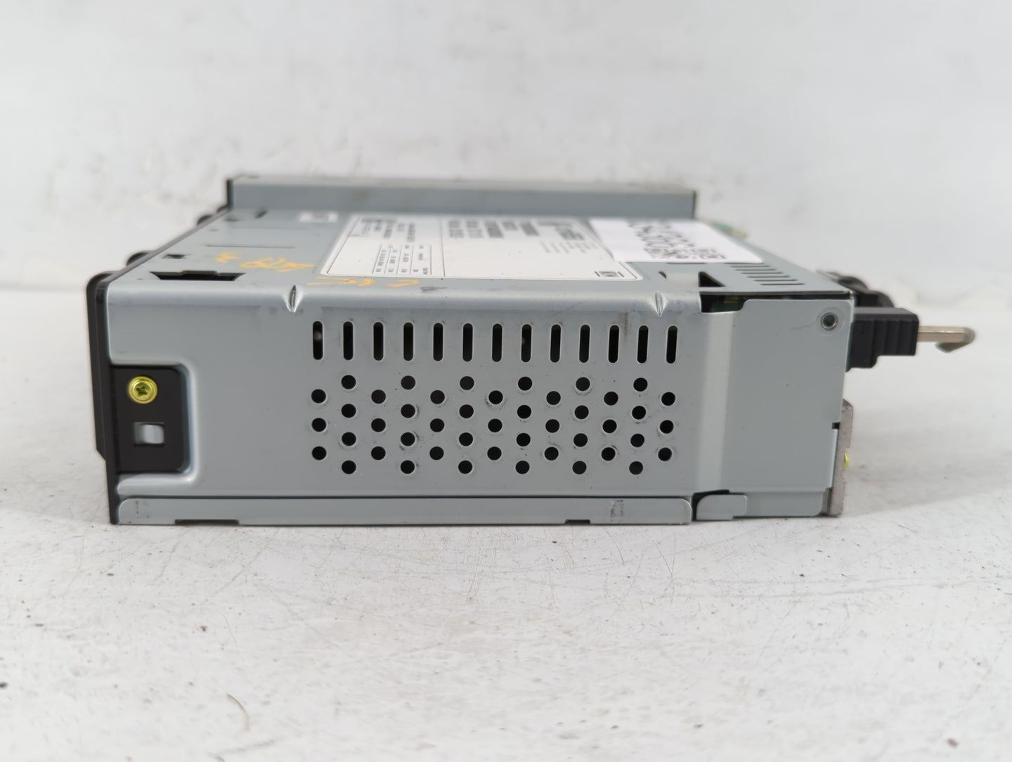 2020-2022 Chevrolet Spark Am Fm Cd Player Radio Receiver - Oemusedautoparts1.com