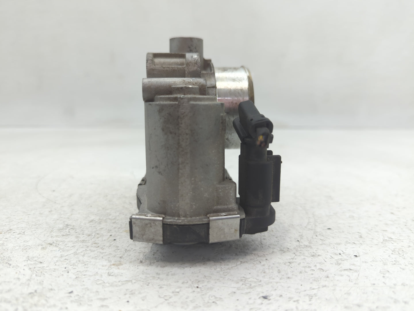 2016-2022 Chevrolet Spark Throttle Body P/N:S2SG9246A02281AA 12673014 Fits Fits 2016 2017 2018 2019 2020 2021 2022 OEM Used 