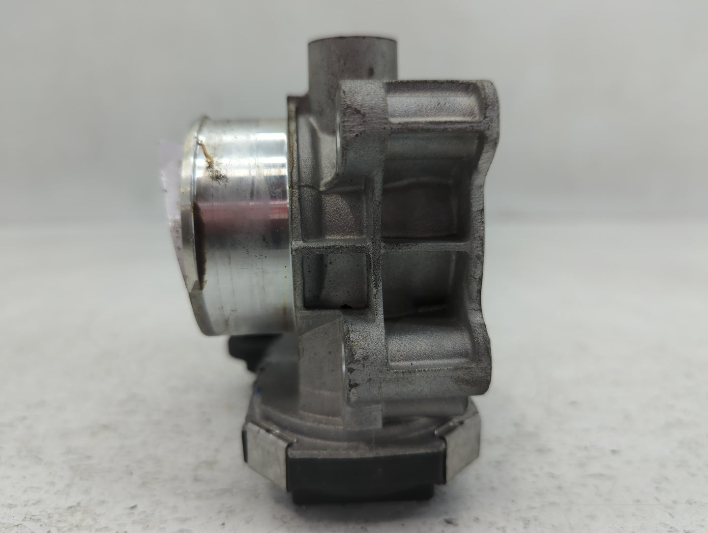 2016-2022 Chevrolet Spark Throttle Body P/N:S2SG9246A02281AA 12673014 Fits Fits 2016 2017 2018 2019 2020 2021 2022 OEM Used 