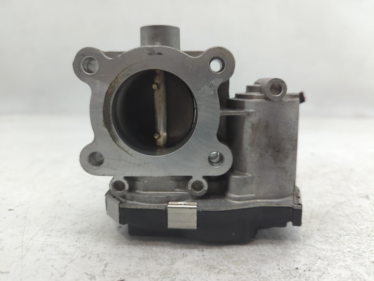 2016-2022 Chevrolet Spark Throttle Body P/N:12673014 Fits Fits 2016 2017 2018 2019 2020 2021 2022 OEM Used Auto Parts - Oemu
