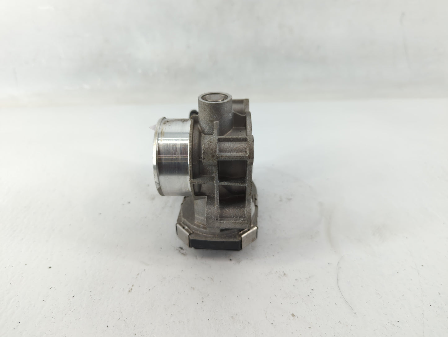 2016-2022 Chevrolet Spark Throttle Body P/N:12673014 Fits Fits 2016 2017 2018 2019 2020 2021 2022 OEM Used Auto Parts - Oemu
