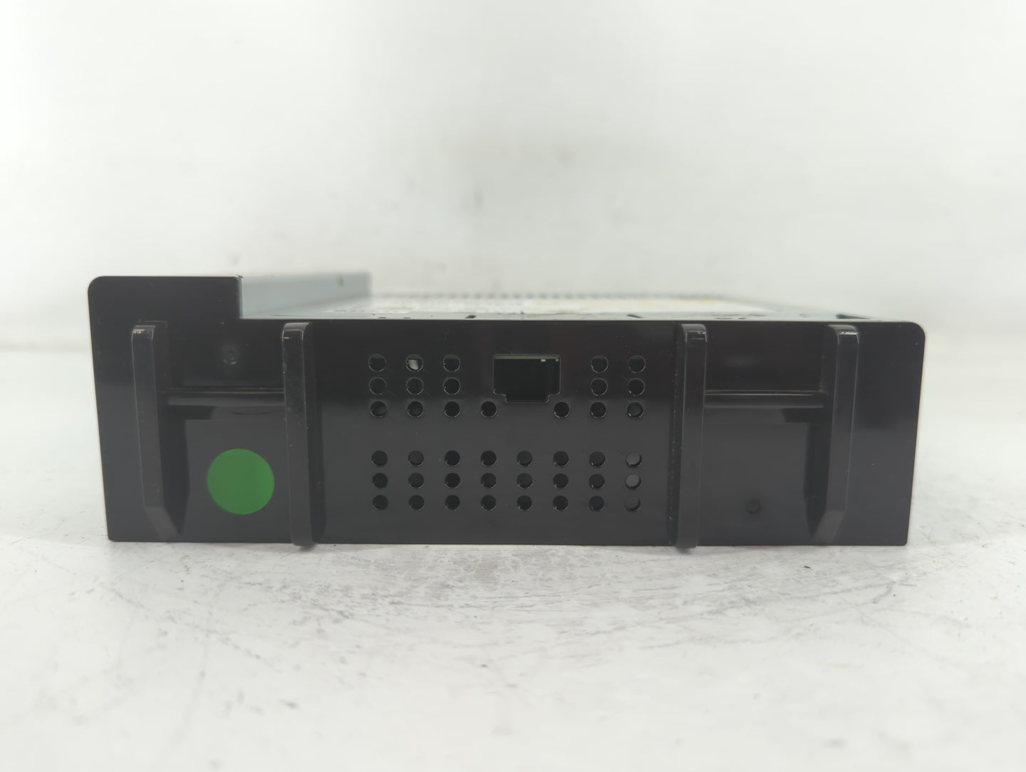 2020-2022 Chevrolet Spark Am Fm Cd Player Radio Receiver - Oemusedautoparts1.com
