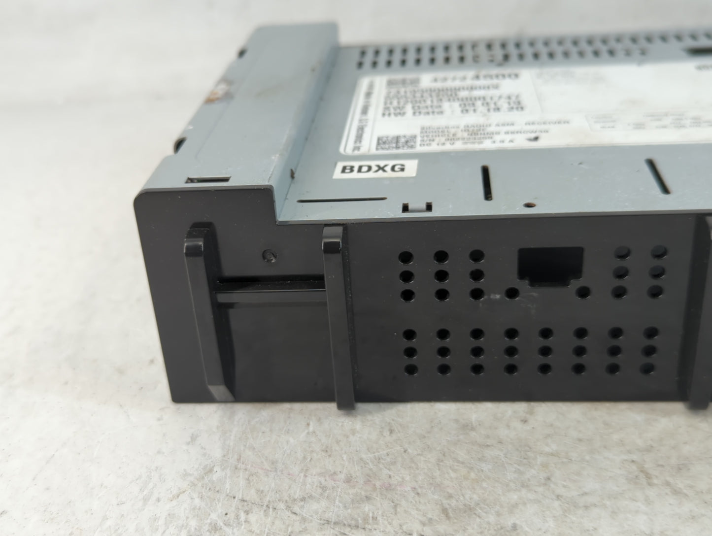 2020-2022 Chevrolet Spark Radio AM FM Cd Player Receiver Replacement P/N:42724500 Fits Fits 2020 2021 2022 OEM Used Auto Par
