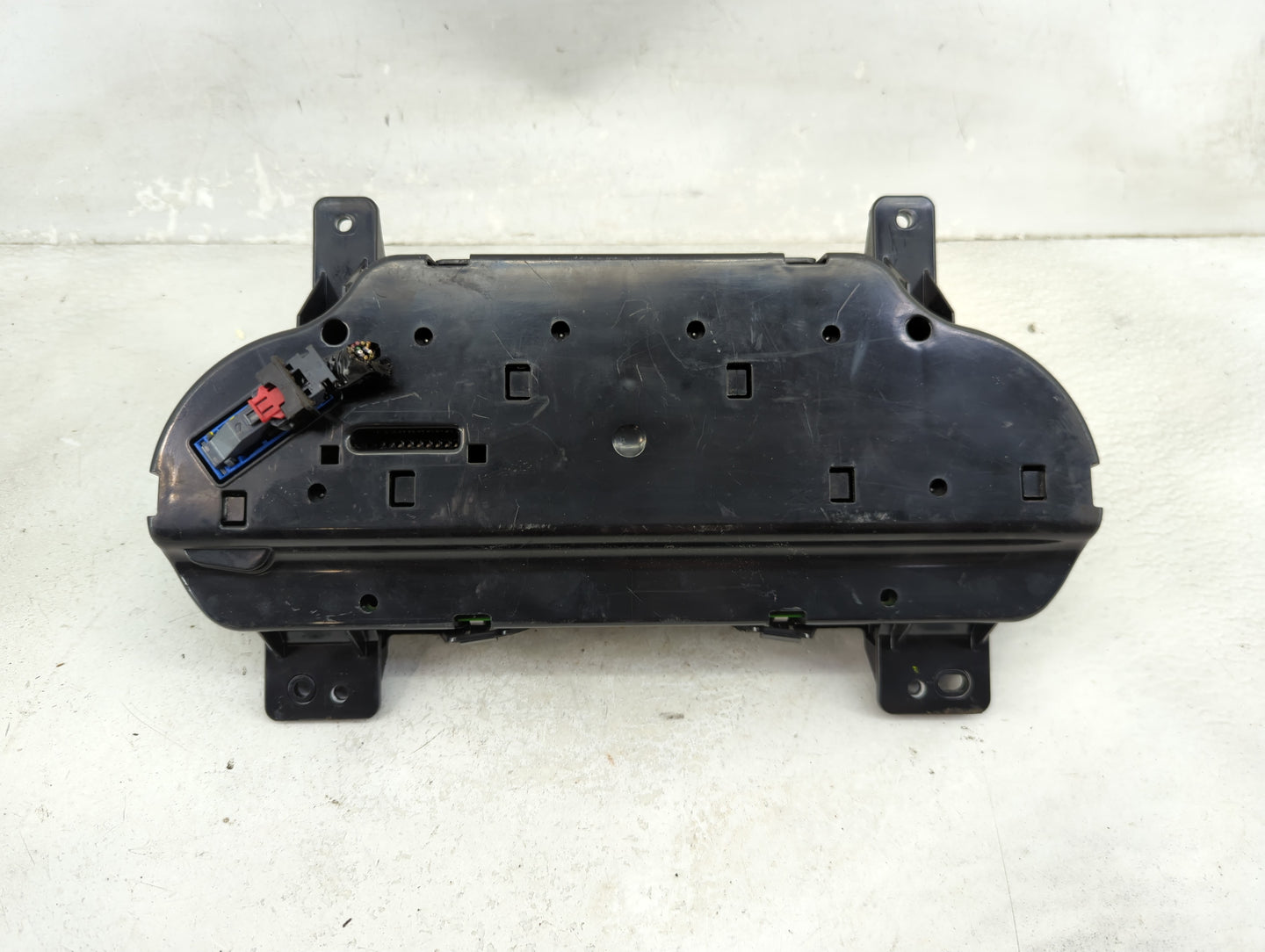 2020 Chevrolet Sub150 Instrument Cluster Speedometer Gauges P/N:84597916 28651562 Miles:111K Fits Fits 2018 2019 OEM Used Au