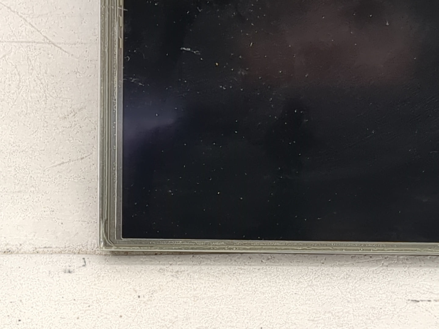 2017-2018 Chevrolet Suburban Information Display Screen - Oemusedautoparts1.com