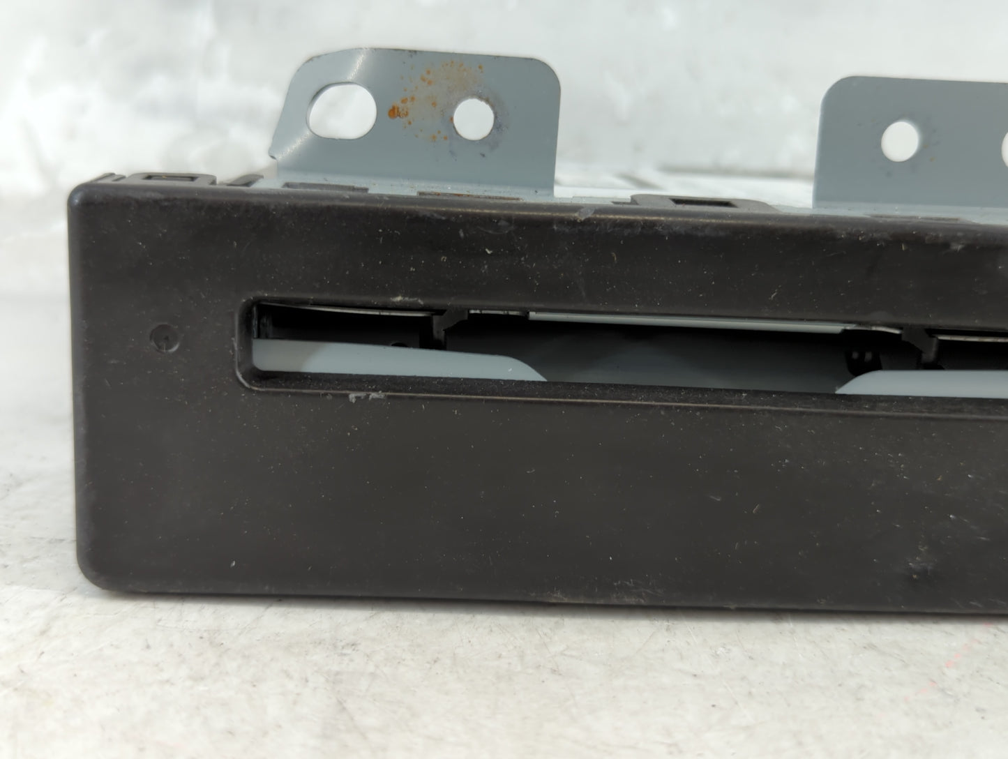 2020 Chevrolet Suburban 1500 Radio AM FM Cd Player Receiver Replacement P/N:84016434 Fits Fits 2016 2017 2018 2019 OEM Used 